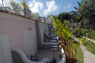 Hotel Terme Colella - Garten mit Zimmer
