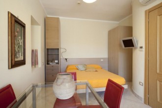 Mono-Residence-Posidonia