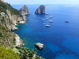 Die Faraglioni Felsen - Insel Capri